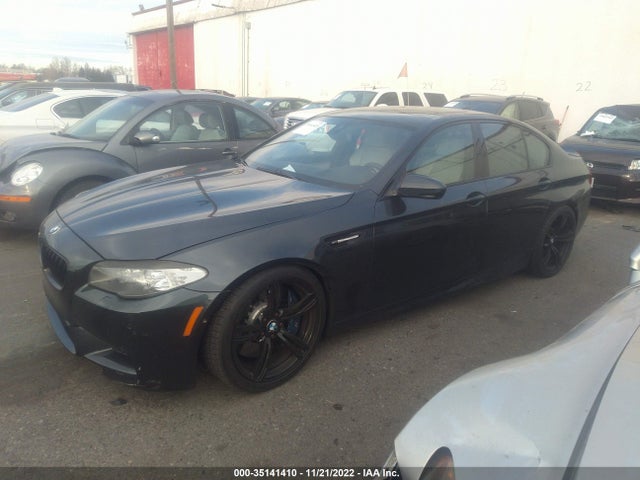 BMW M5 2013 WBSFV9C56DC773608 Image 2