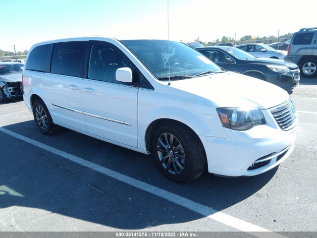 2016 Chrysler Town & Country, VIN: 2C4RC1HGXGR127585