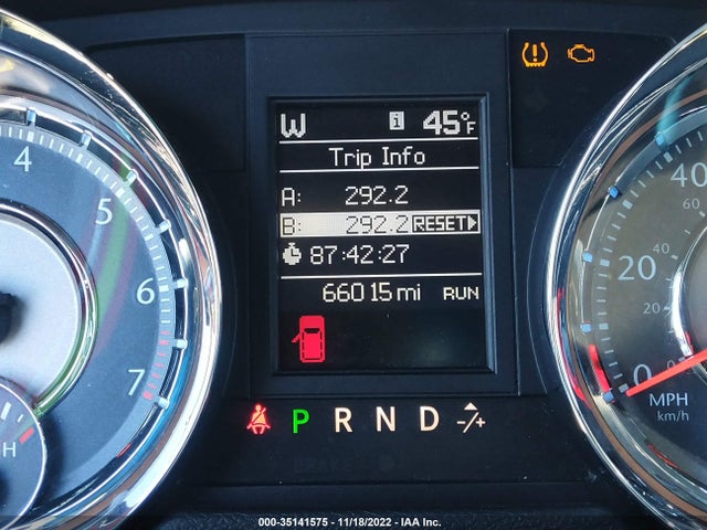2016 Chrysler Town & Country, VIN: 2C4RC1HGXGR127585