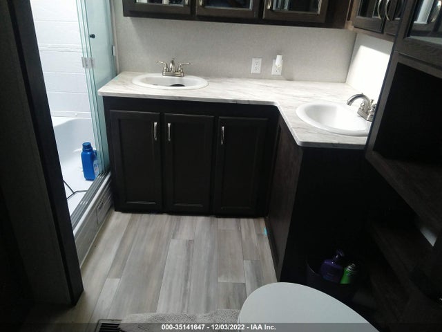 2021 FOREST RIVER BROOKSTONE VIN: 5ZT3BKZB5MA327192