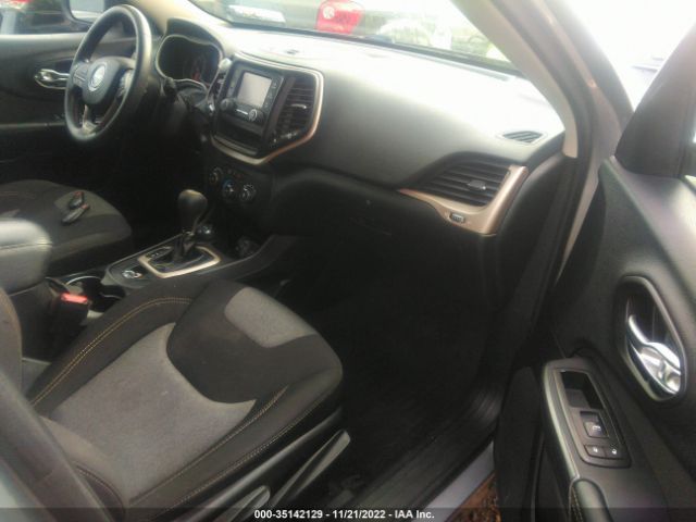 1C4PJMAB4GW182263 Jeep Cherokee Sport
