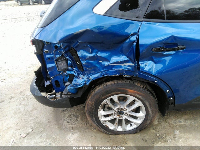 2022 Ford Escape, VIN: 1FMCU9G69NUA33896