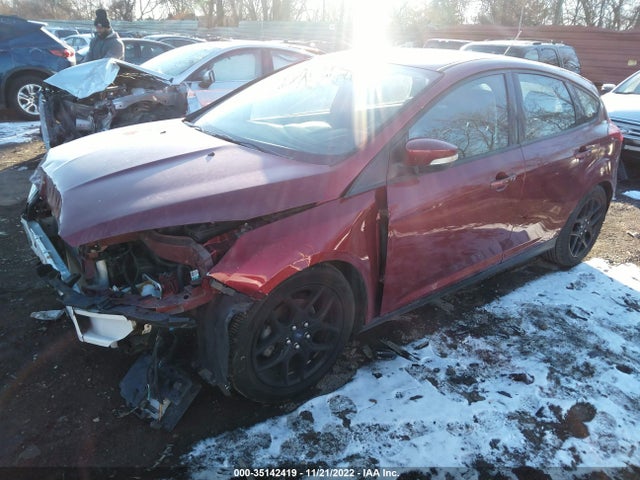 Ford FOCUS SE 2016 1FADP3K27GL206055 Image 2