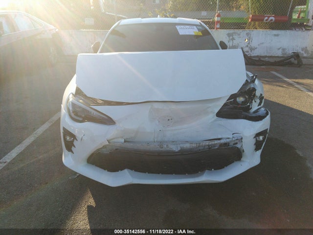 2020 Toyota 86, VIN: JF1ZNAE17L8752029