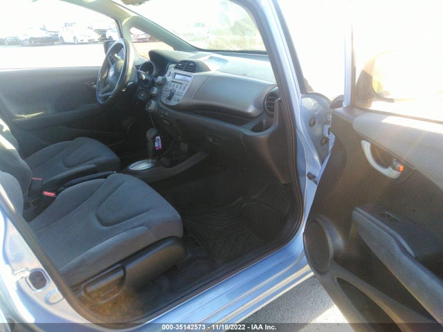 2010 HONDA FIT VIN: JHMGE8H2XAS007496