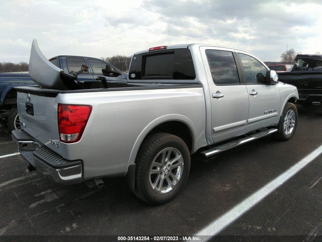 2015 Nissan Titan, VIN: 1N6AA0EC3FN511182