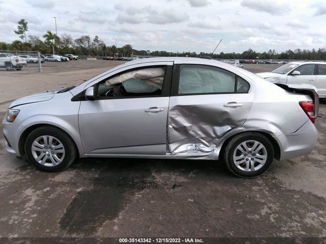 2017 Chevrolet Sonic, VIN: 1G1JB5SH0H4138312