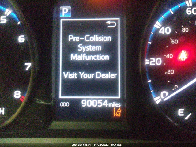 2017 Toyota RAV4, VIN: JTMRFREV0HJ701058