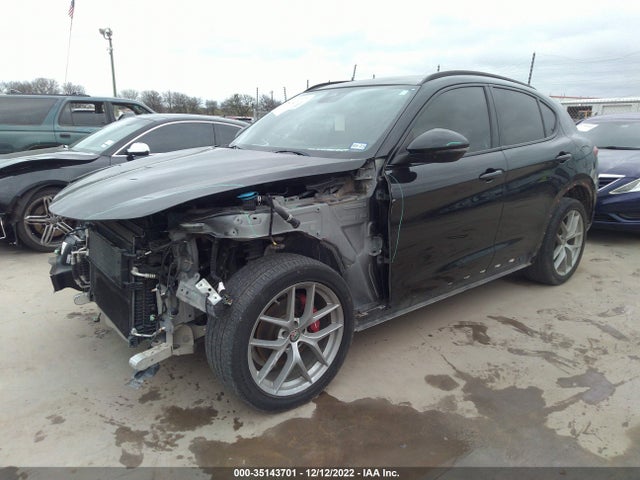 ZASFAKNN2J7B89421 Alfa Romeo Stelvio Ti Sport