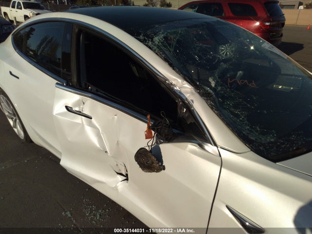 Tesla Model 3 Long Range 2020 5YJ3E1EB4LF651149 Image 7
