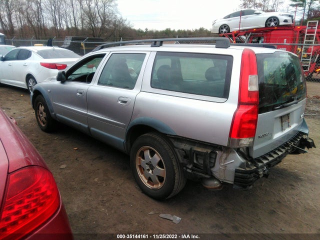 Volvo V70 2001 YV1SZ58DX11039445 Image 4