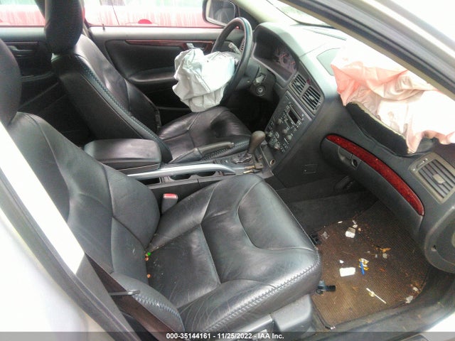 Volvo V70 2001 YV1SZ58DX11039445 Image 6