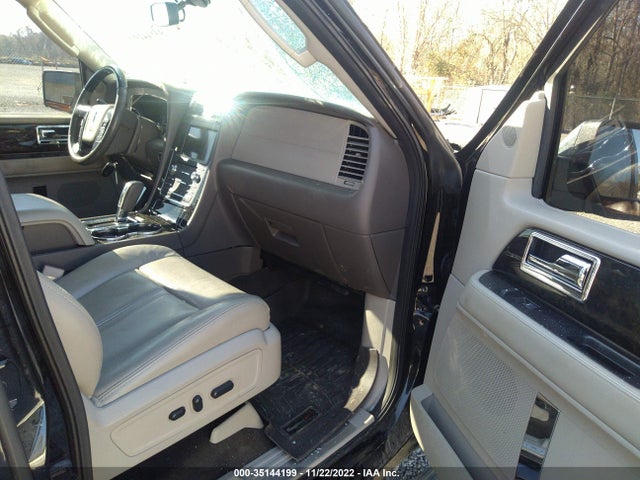 2016 Lincoln Navigator, VIN: 5LMJJ2JT0GEL04795
