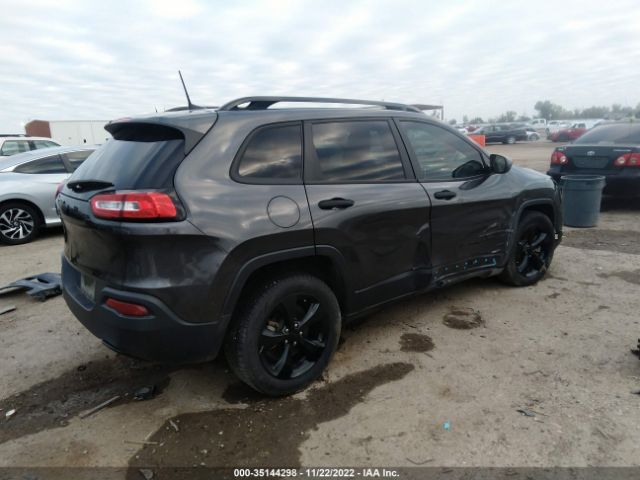 1C4PJLAB5HW653039 Jeep Cherokee Sport