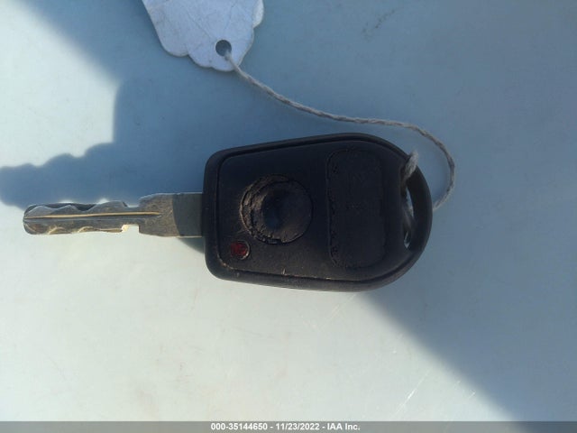 2000 BMW 5 SERIES 528I VIN: WBADM5341YBY17489
