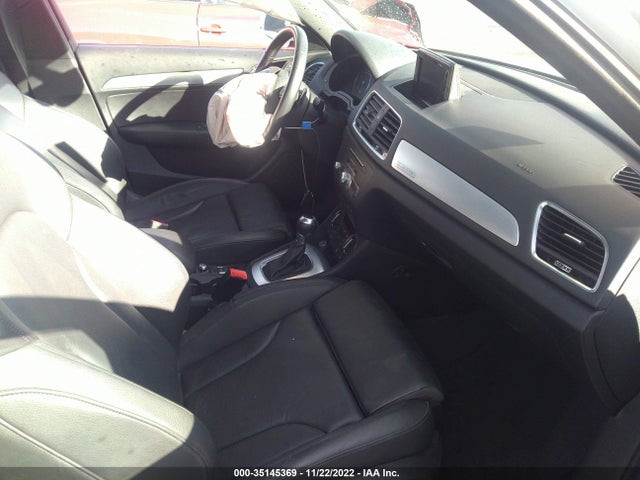 WA1JCCFS3JR014598 Audi Q3 Premium Plus