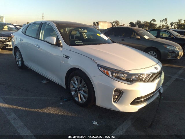 2018 Kia Optima, VIN: 5XXGT4L39JG243809
