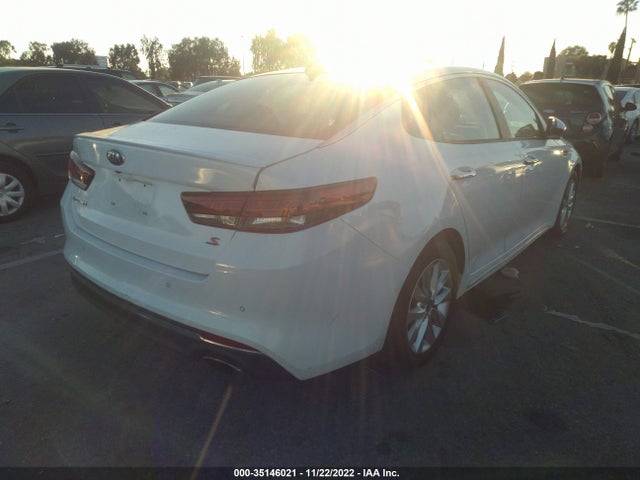 2018 Kia Optima, VIN: 5XXGT4L39JG243809