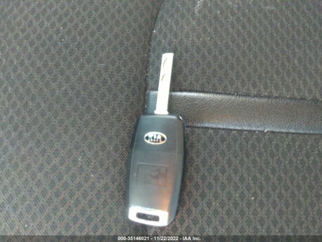 5XXGT4L39JG243809 KIA Optima S