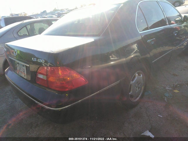 Lexus LS 430 2003 JTHBN30F030104250 Image 4