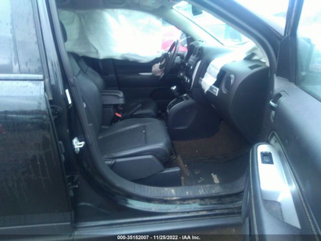 1C4NJDEB0HD112077 Jeep Compass Latitude
