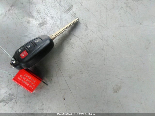 2019 TOYOTA COROLLA SE VIN: 2T1BURHE3KC165325