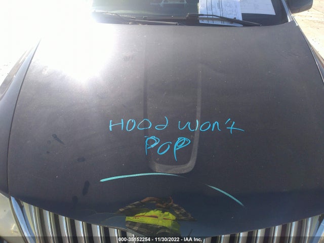 Lincoln MKS 2009 1LNHM93R19G604968 Image 7