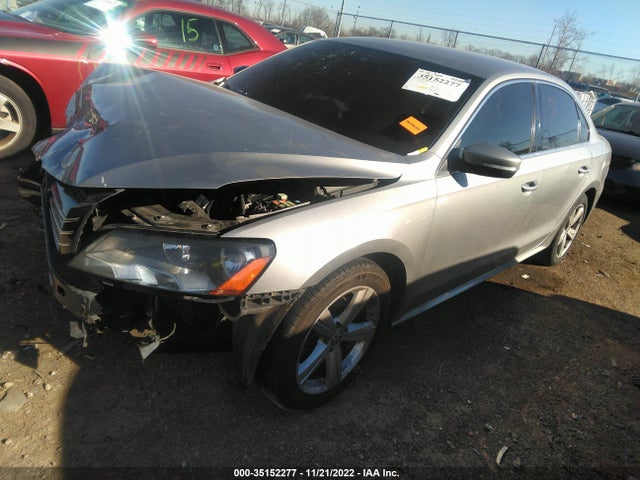 2013 VOLKSWAGEN PASSAT SE VIN: 1VWBH7A33DC135722