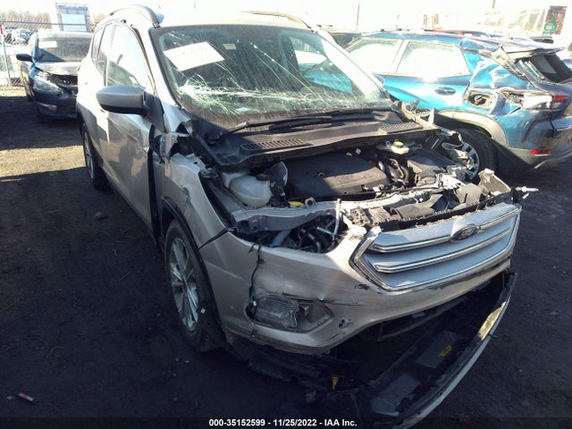 2018 Ford Escape, VIN: 1FMCU9GD4JUB60127