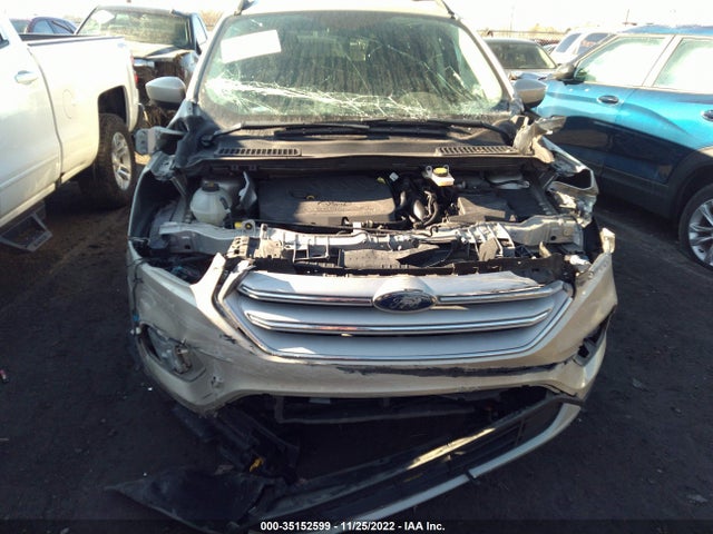 2018 Ford Escape, VIN: 1FMCU9GD4JUB60127