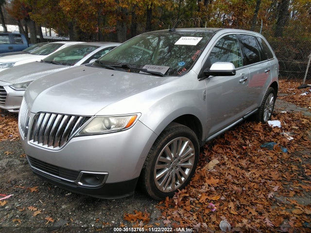 Lincoln MKX 2011 2LMDJ6JK8BBJ25735 Image 2