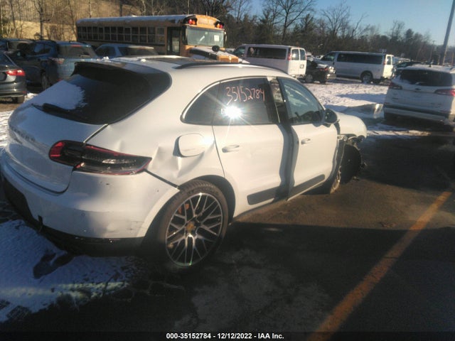 2018 Porsche Macan, VIN: WP1AA2A54JLB25640
