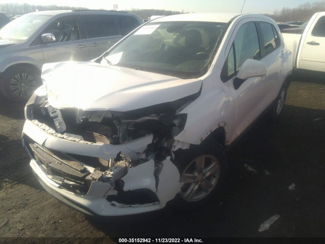 Chevrolet TRAX LS 2021 KL7CJKSB8MB310408 Image 2