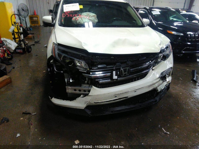 2018 Honda Pilot, VIN: 5FNYF6H93JB019944