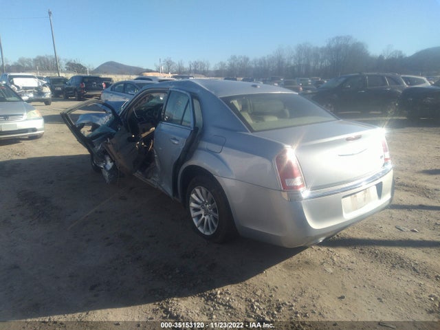 Chrysler 300 2013 2C3CCAAG7DH635356 Image 3