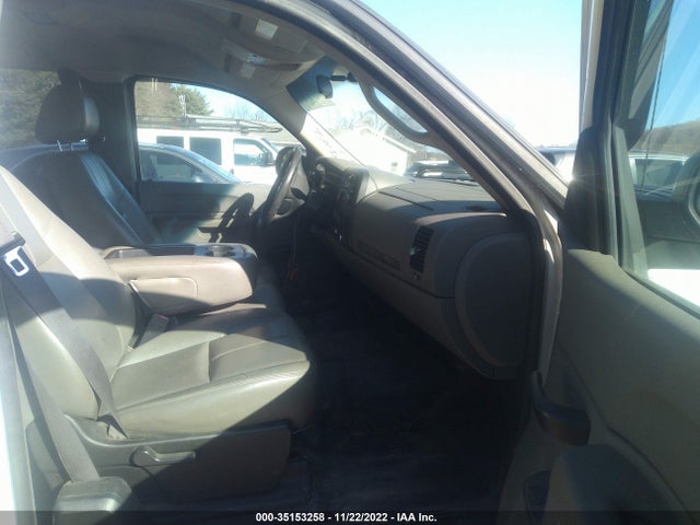 2011 CHEVROLET SILVERADO 2500HD WORK TRUCK VIN: 1GC2KVCG0BZ145269