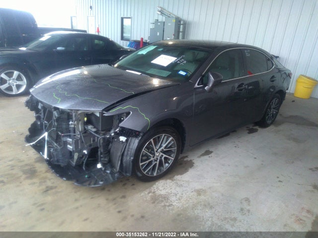 Lexus ES 2017 58ABK1GG8HU043845 Image 2
