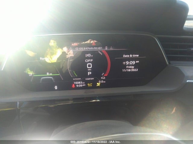 2022 Audi e-tron, VIN: WA1AAAGE5NB011946