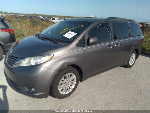 2017 Toyota Sienna, VIN: 5TDYZ3DC2HS817946