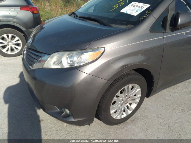 2017 Toyota Sienna, VIN: 5TDYZ3DC2HS817946