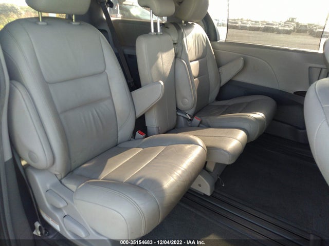 2017 Toyota Sienna, VIN: 5TDYZ3DC2HS817946