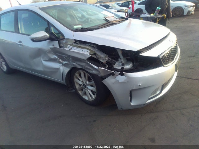2017 Kia Forte, VIN: KNAFK5A87H5698799