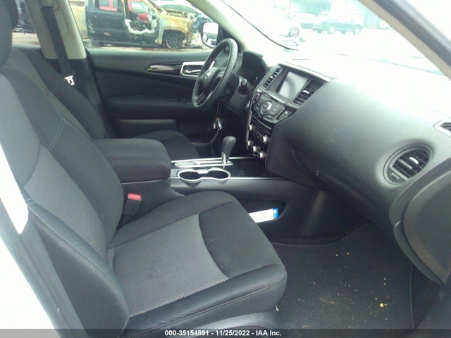 2017 Nissan Pathfinder, VIN: 5N1DR2MN7HC684236