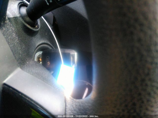 5XYPG4A53KG463131 KIA Sorento Lx V6