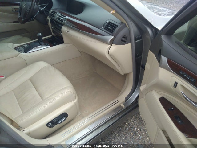 2016 Lexus LS, VIN: JTHBL5EF3G5141179