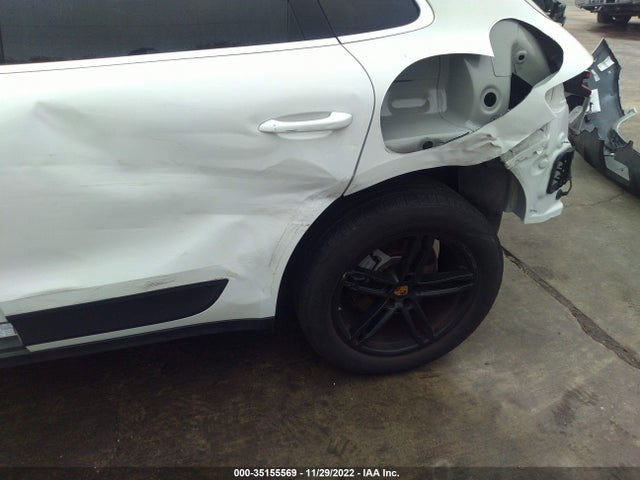 2016 PORSCHE MACAN S VIN: WP1AB2A54GLB58515