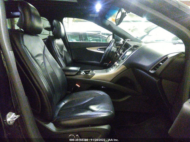 2016 Lincoln MKX, VIN: 2LMTJ8KR4GBL56237