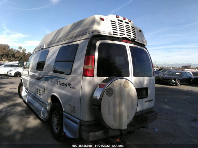 Chevrolet EXPRESS CARGO VAN 2006 1GCHG39U051230645 Image 4