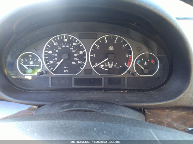 BMW 3 Series 330xi 2003 WBAEW53493PG21992 Image 8