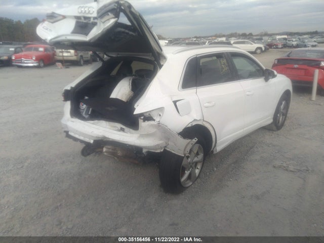WA1AECF30L1027846 Audi Q3 PREMIUM